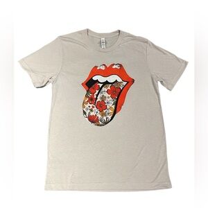 NWOT Floral Lip Tongue Graphic Tee size Medium in off white oatmeal color